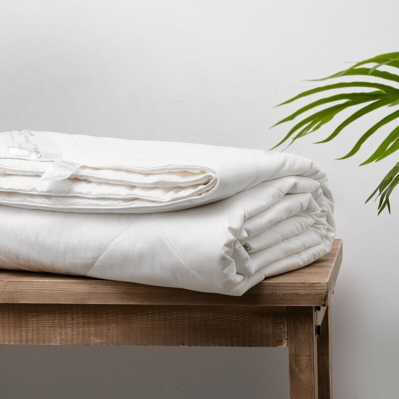 Bianca Natural Sleep Bamboo Quilt