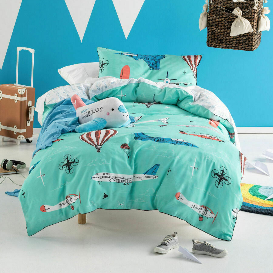 Hiccups Fly with Me Quilt Cover Set: Queen
