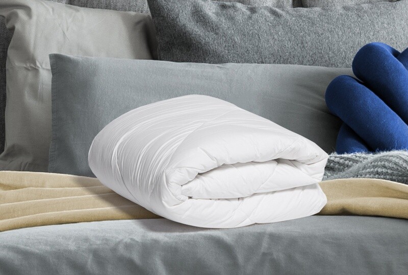 Herington 350 Washable King Wool Quilt