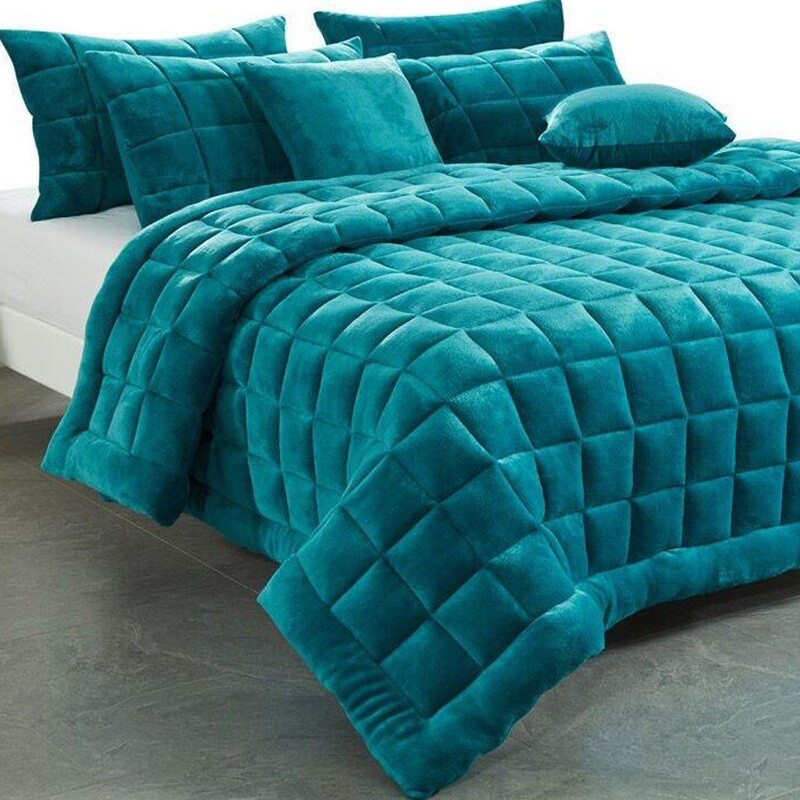 Emerald Green Faux Mink Comforter: Super King