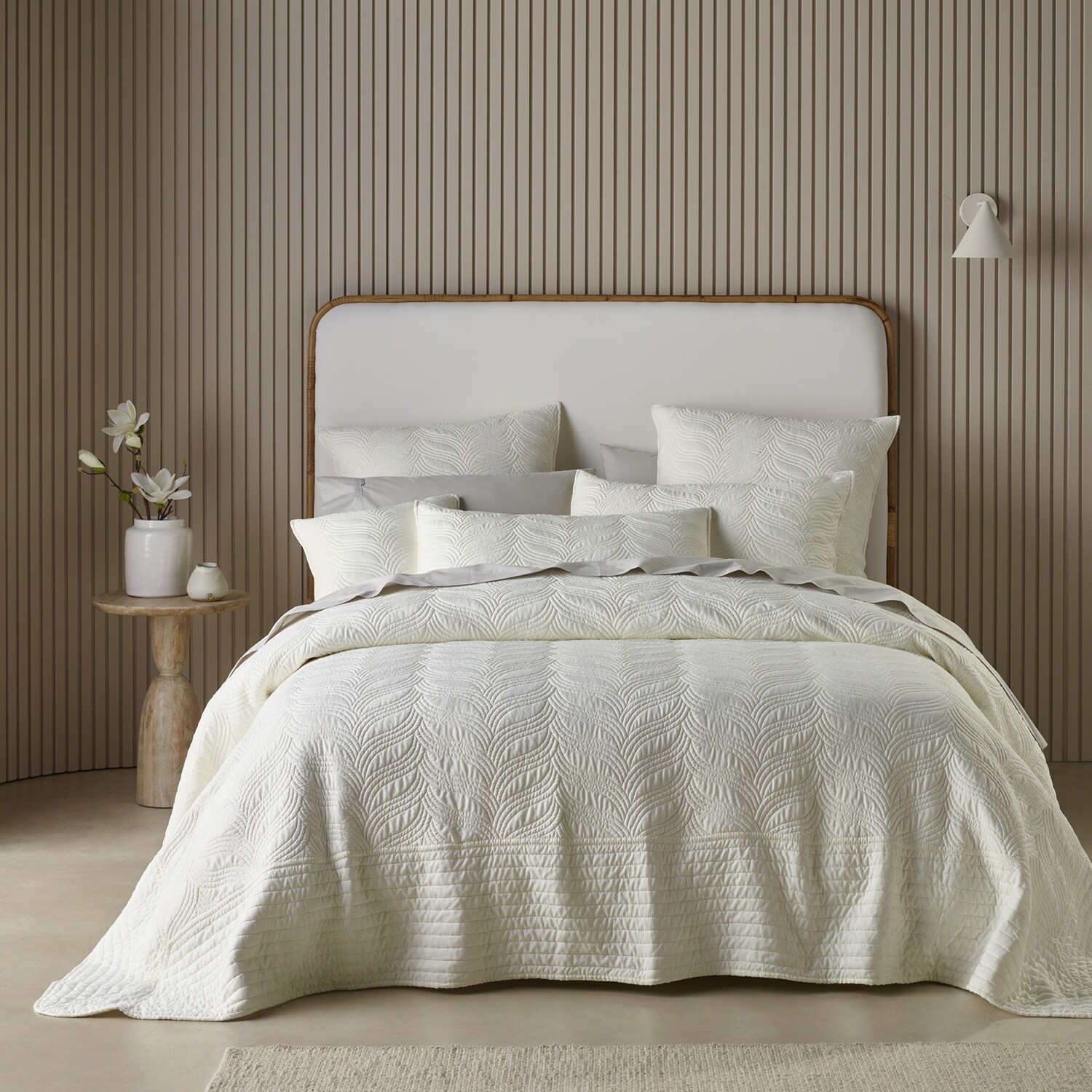 Kamala Bedspread Set Cream: Super King