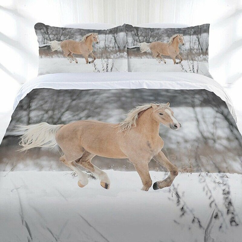 Winter Gallop Quilt Cover Set: Double Winter Gallop Quilt Cover Set: Double