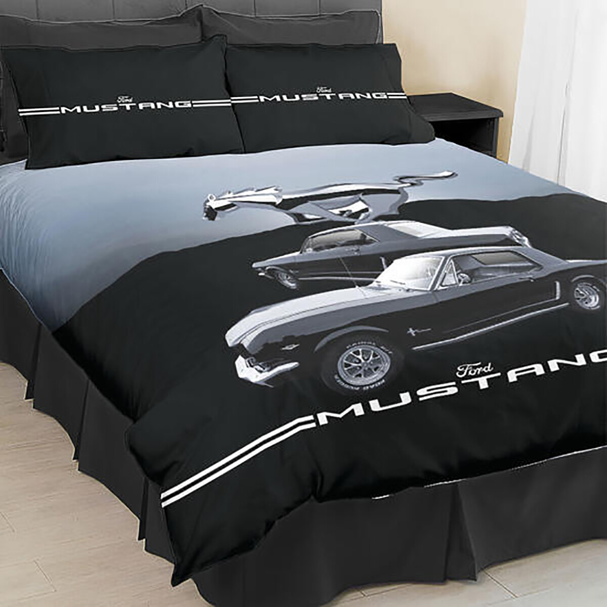 Ford Mustang Blue Black Quilt Cover Set: King
