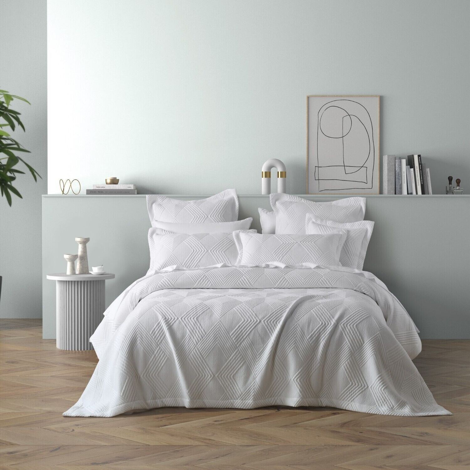 Cassiano Coverlet Set White: Queen/King