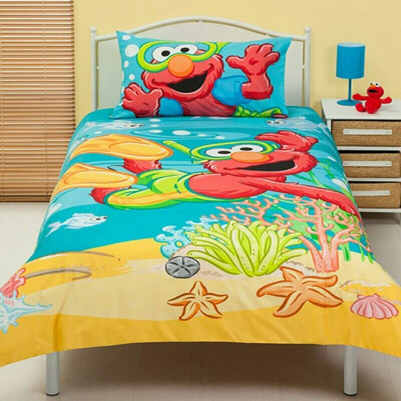 Elmo Beach Fun Quilt Cover Set: Single Elmo Beach Fun Quilt Cover Set: Single