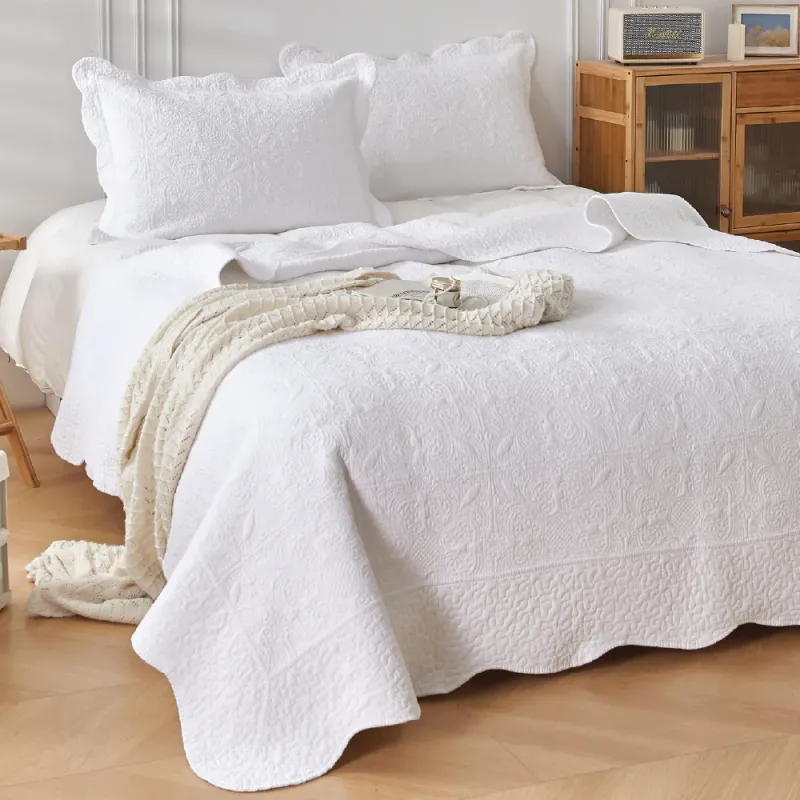 Classic Quilts Antique White Coverlet Set: Queen