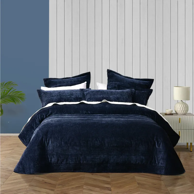 Bianca Cyrano Indigo Velvet Coverlet Set: Queen/King
