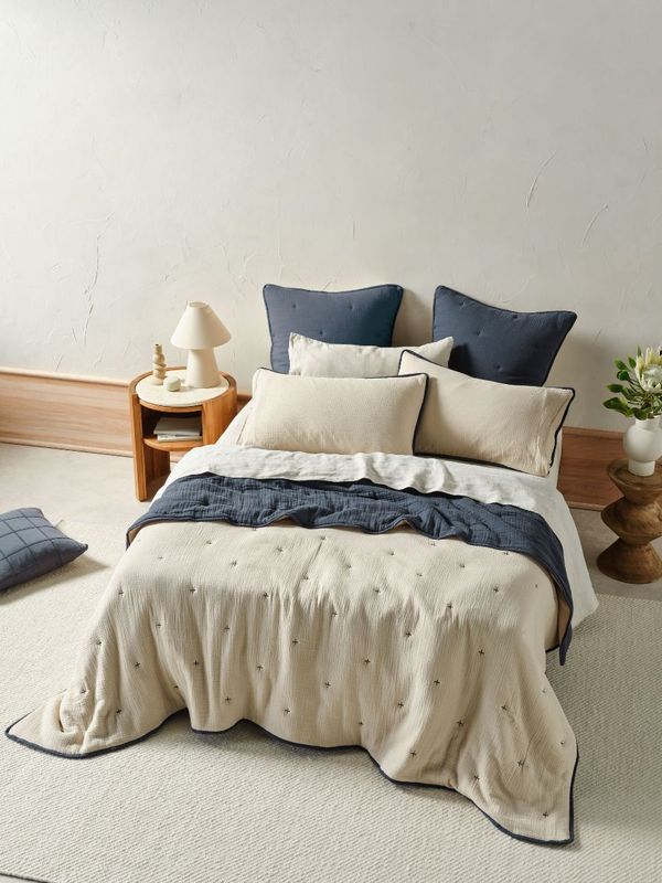 Linen House Somerset Navy Coverlet Set: