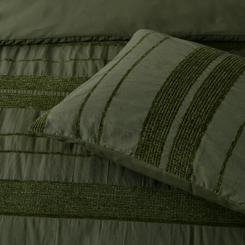 Bianca Avery Forest Green Quilt Cover Set – Chenille Stripe: Queen