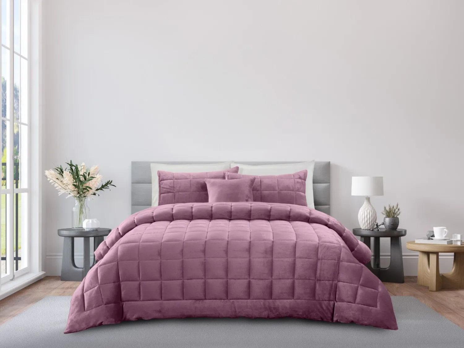 Odyssey Living Deluxe Faux Fur Lilac Comforter Set: Queen