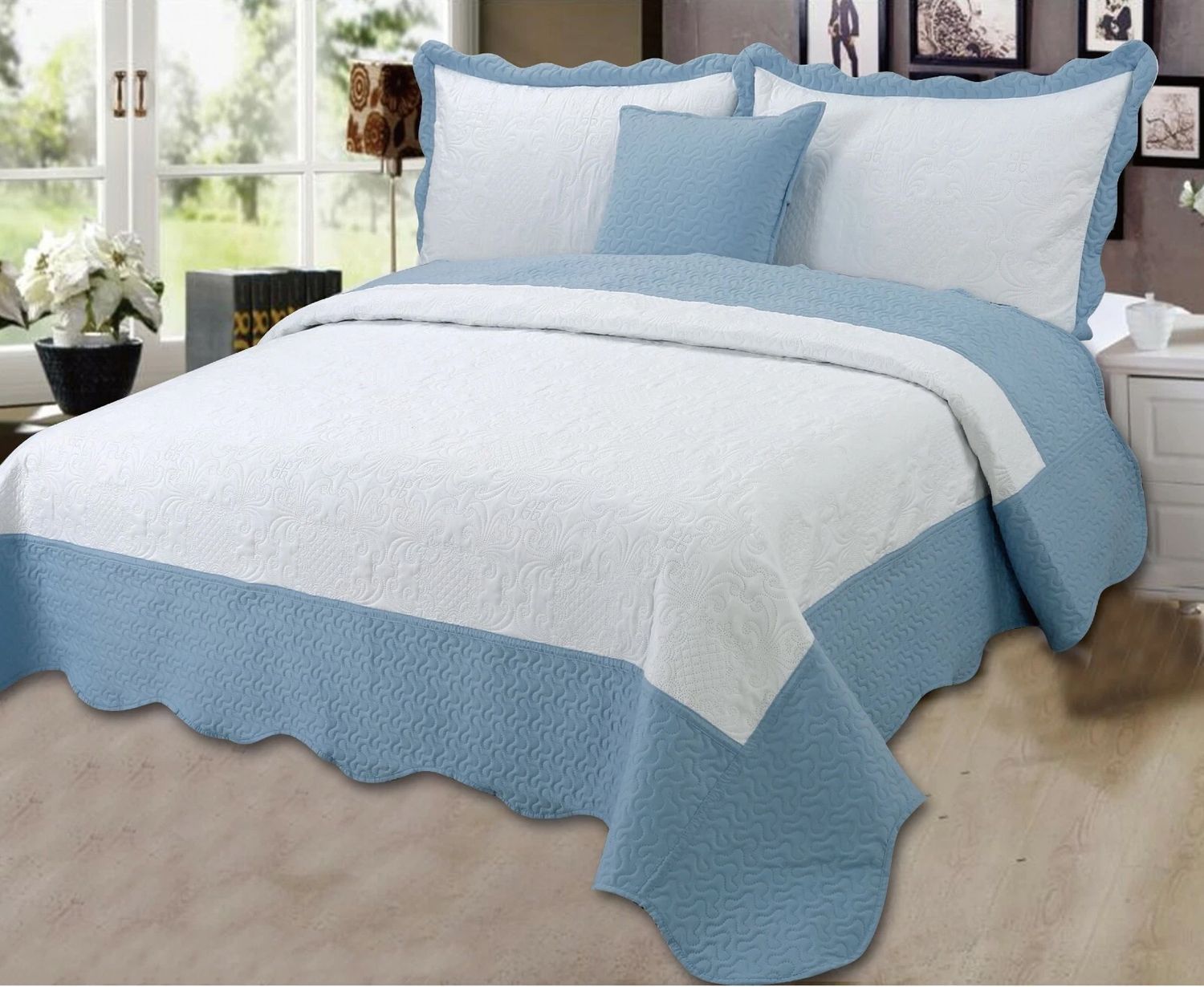 Georges Celeste Powder Blue Trim Bedspread Set: King