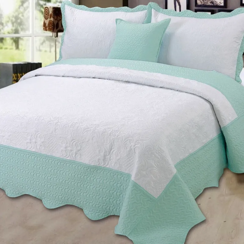 Georges Celeste Mint Trim Bedspread Set: Queen