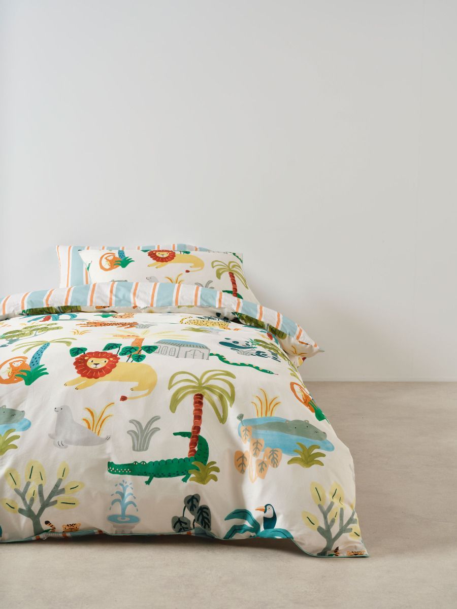 Linen House Kids Creatures Great and Small Quilt Cover Set: Double