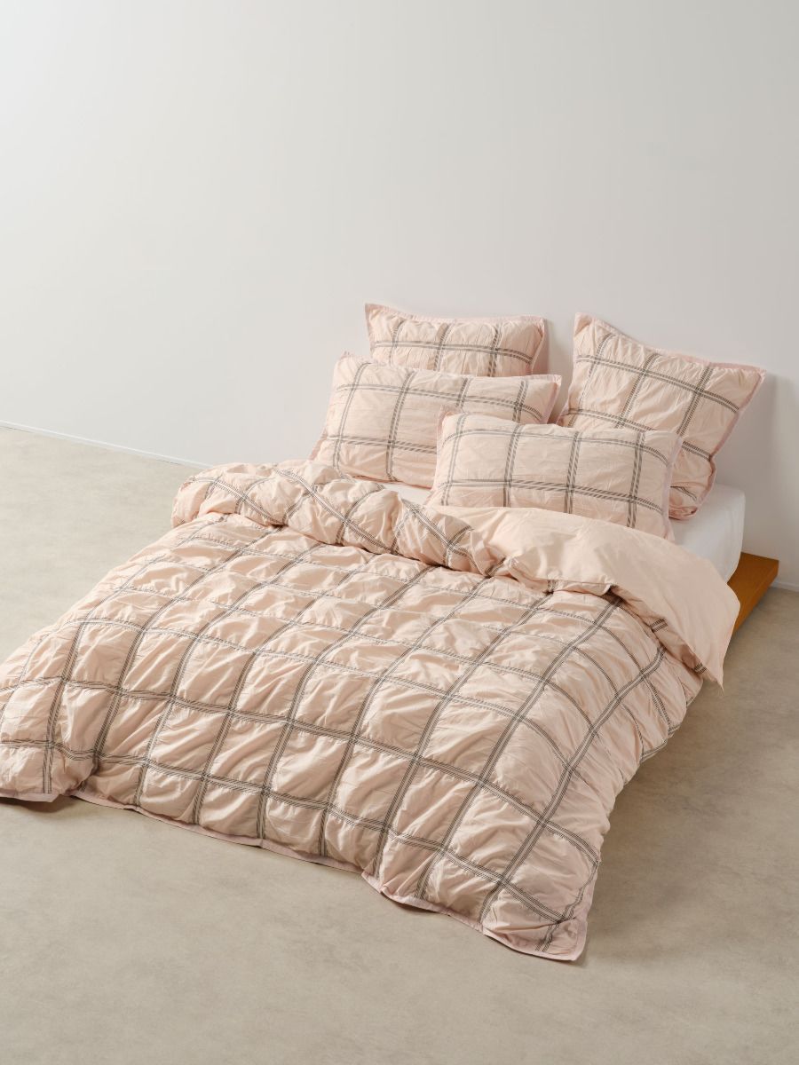 Linen House Mireya Blush Quilt Cover Set: Super King