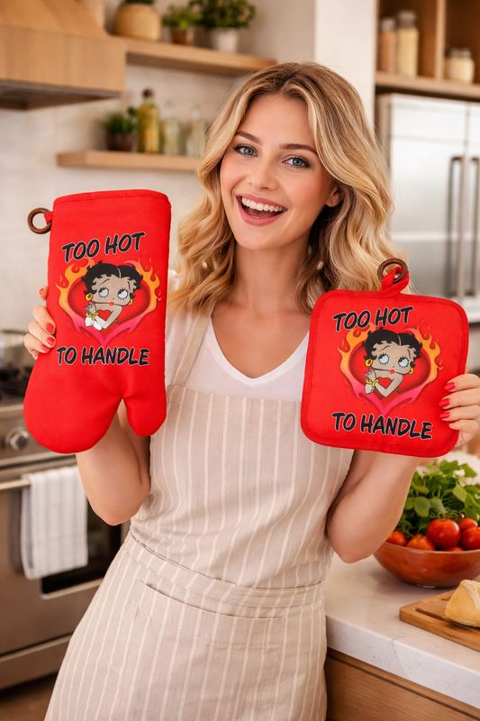 Betty Boop Pot Holder/Oven Mitt Set - Too Hot