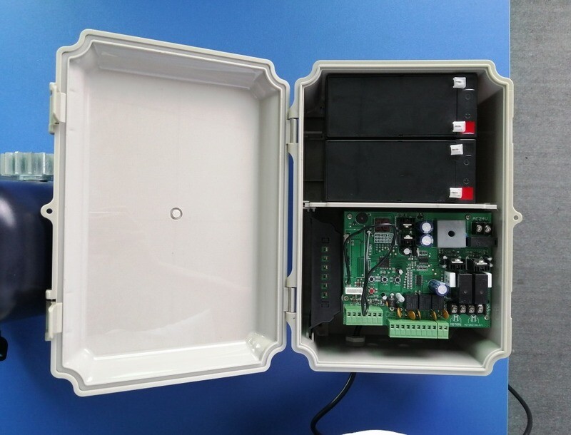 24v Solar Charge controller and Panel