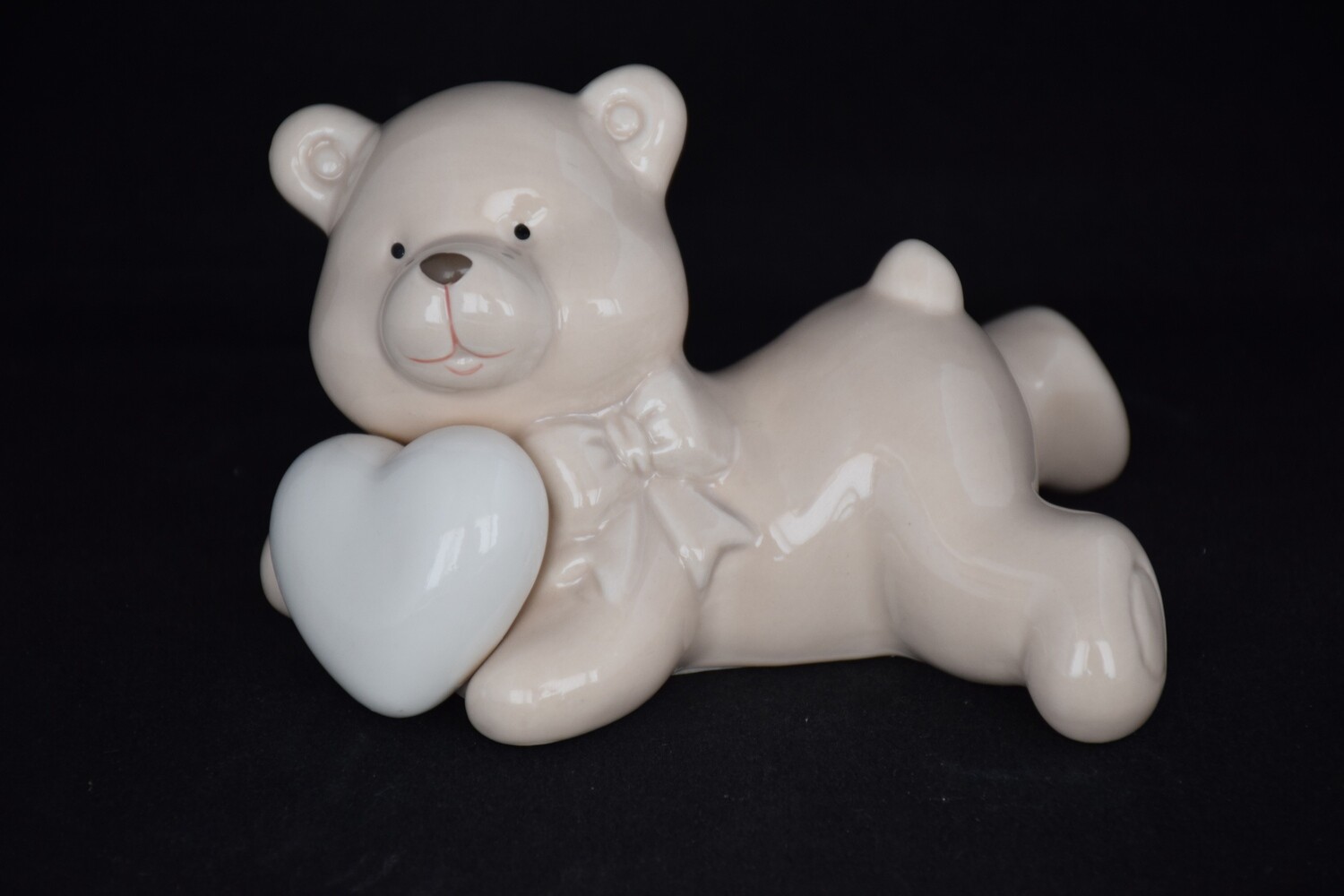 Bär m.Herz 12.5cm, Porzellan, beige
