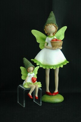 Erdbeerenkind 14cm KH od. 30.5cm stehend, Polyresin, rot-grün