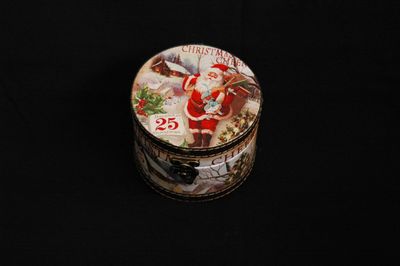 Box Nikolaus rund 12x9cm, rot