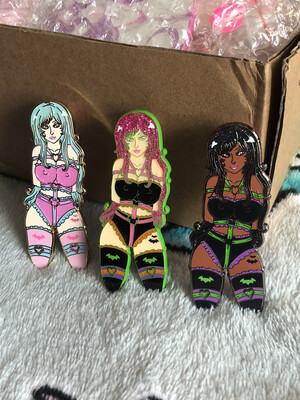 Kowai Spooky Bondage Girls Enamel Pin Kowai Spooky Bondage Girls Enamel Pin