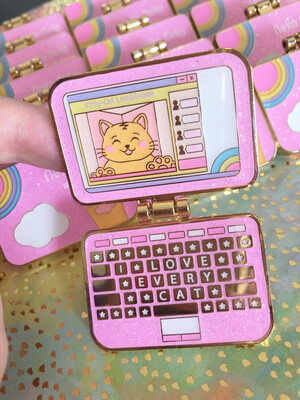 Neko-Neko Laptop Hinged Pin Neko-Neko Laptop Hinged Pin