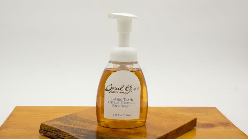 Green Tea & Citrus Foaming Face Wash