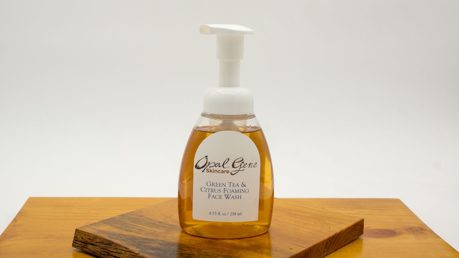 Green Tea & Citrus Foaming Face Wash