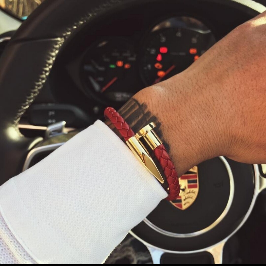 Stainless steel nail luxury genuine leather men bracelet