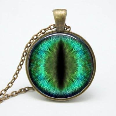 Jungle Green Dragon Eye Pendant Necklace