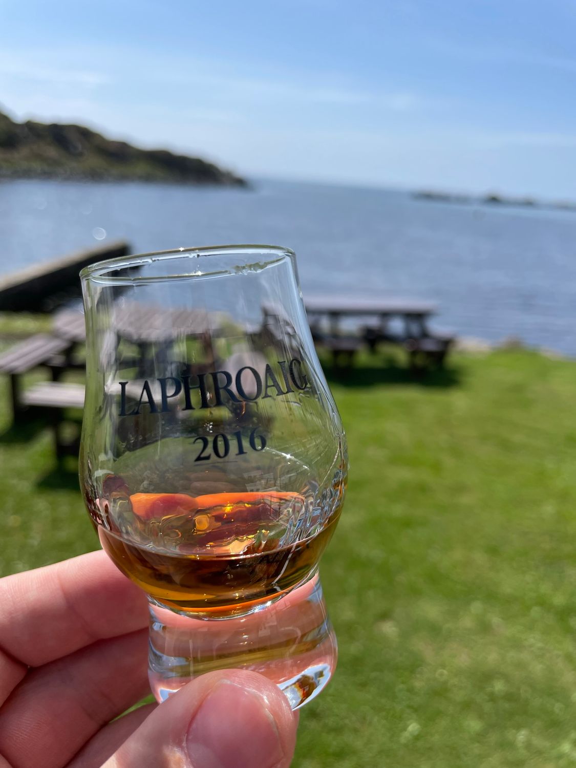 Islay lisämaksu viskitalovierailut 2026