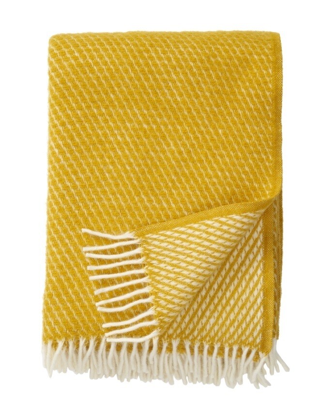Wool Throw Velvet Saffron