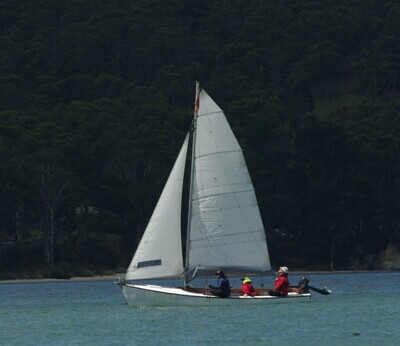 RR25 - sailing on privately-owned boats