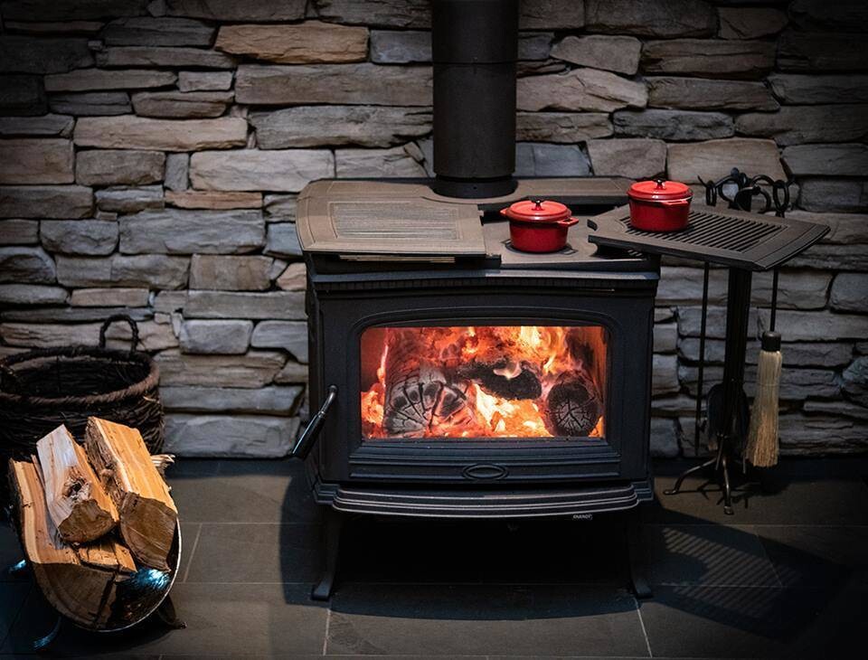 PACIFIC ENERGY ALDERLEA T5 WOOD HEATER MET BLACK – HEATS 250+M2