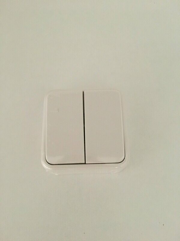 Interruptor de Escada Duplo Saliente 10A, 250V - EUROBRIC