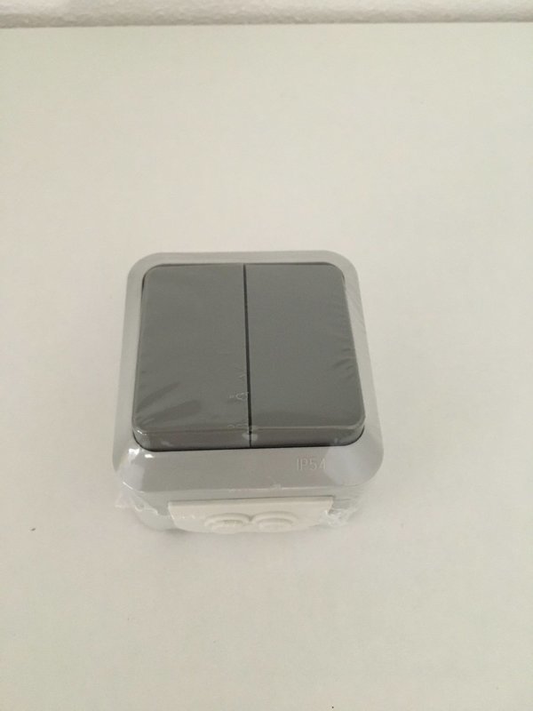 Interruptor/Comutador de Escada Duplo Estanque 10A, 250V - EUROBRIC