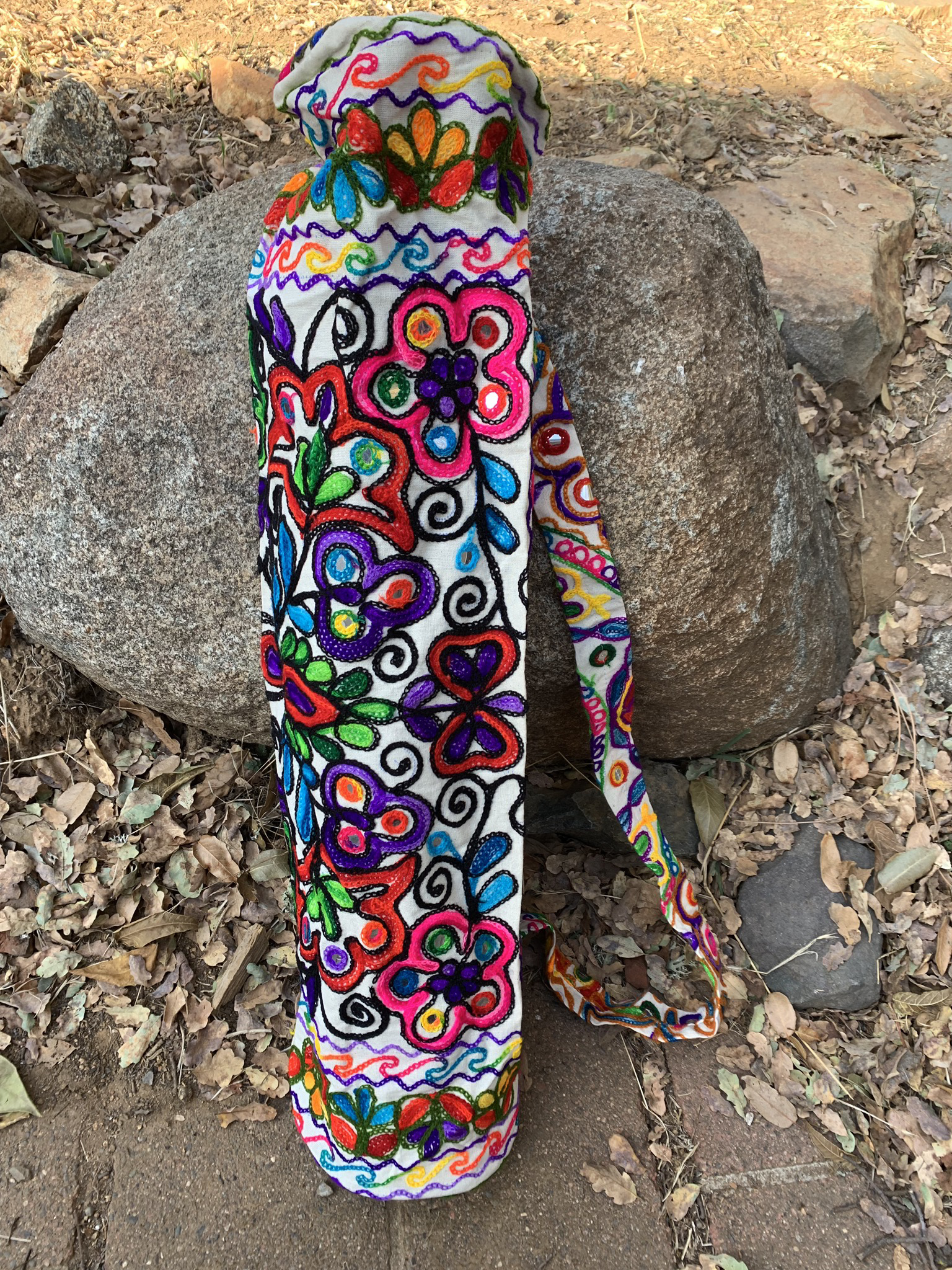 White Embroidered Yoga Mat Bag 00033