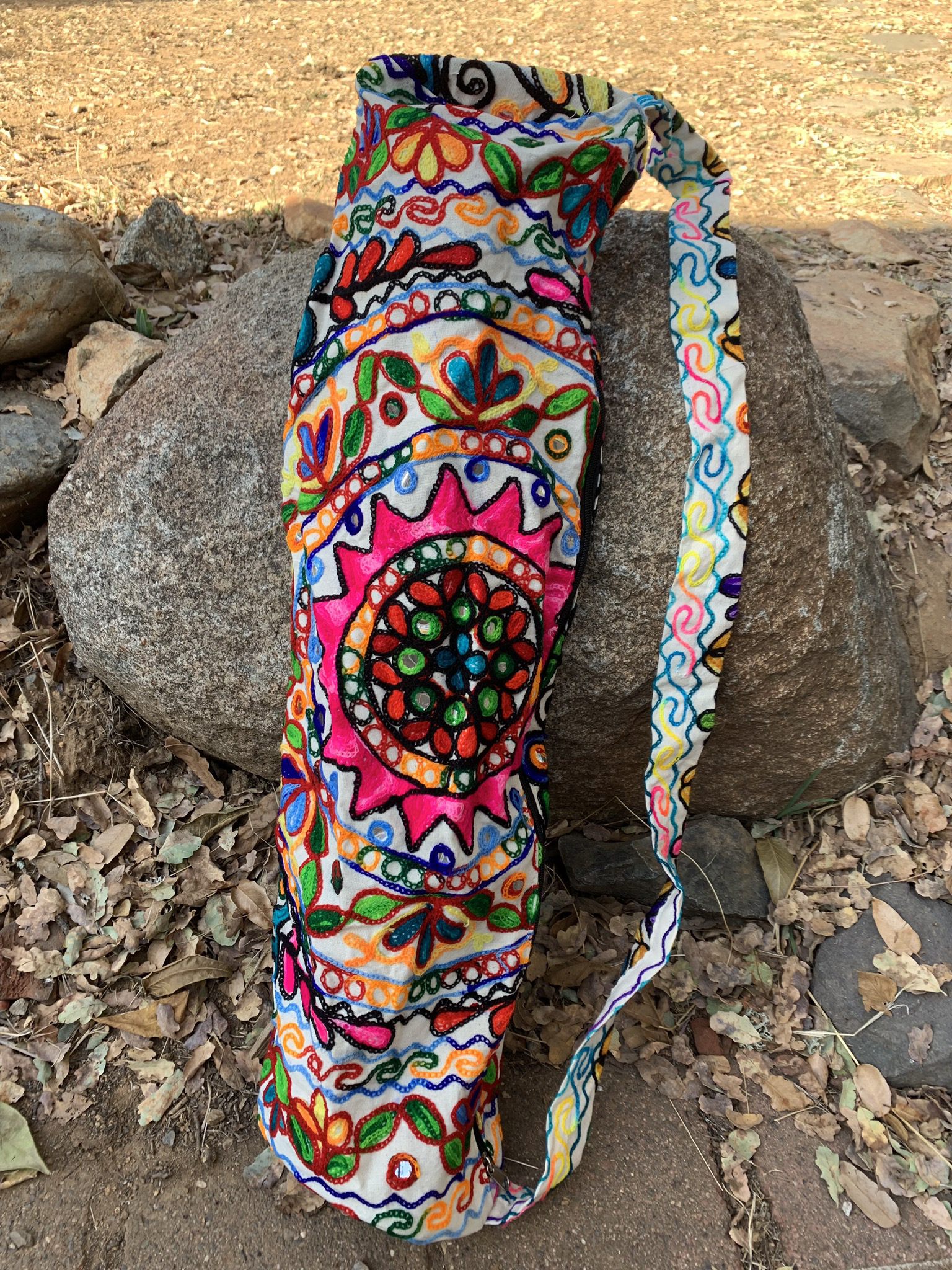 White Embroidered Yoga Mat Bag 00037