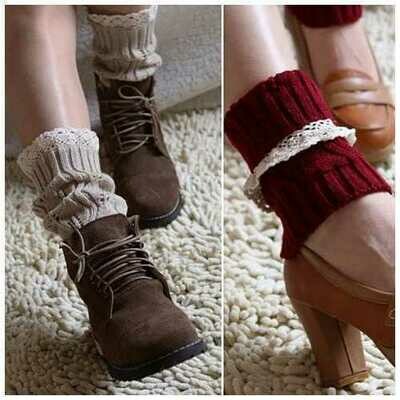 Vintage Style CableKnit At Your Feet Leg Warmer Socks With Lace