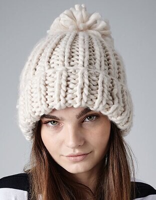 Mütze Oversized Hand-Knitted Beanie