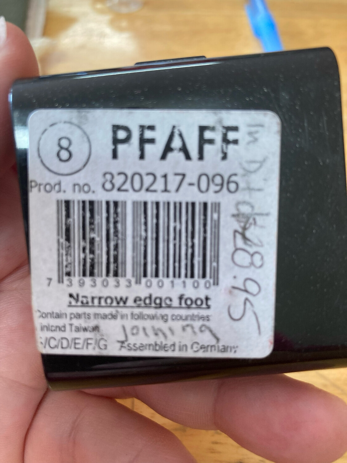 Pfaff Narrow Edge Foot