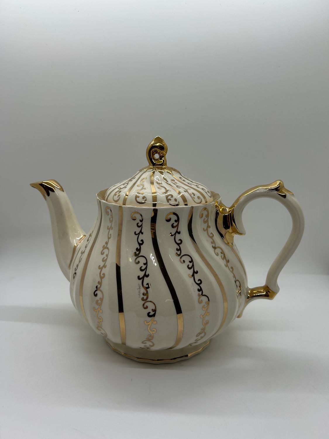 Tea - Sadler Teapot White / Gold