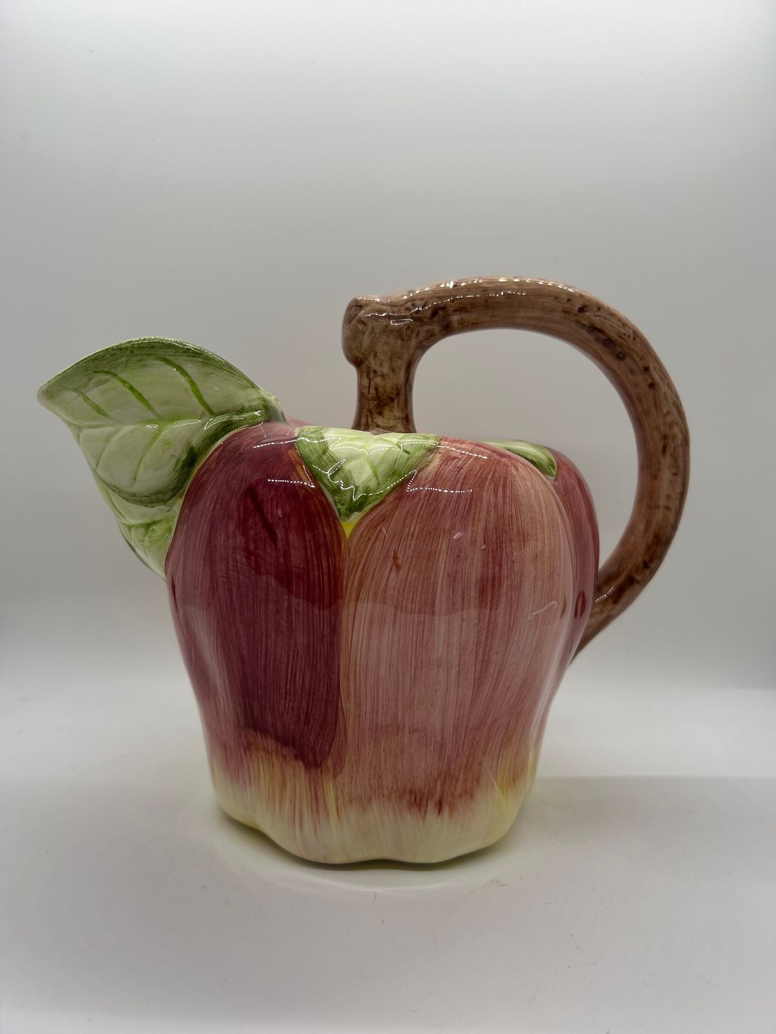 Pitcher - Apple-Shaped
