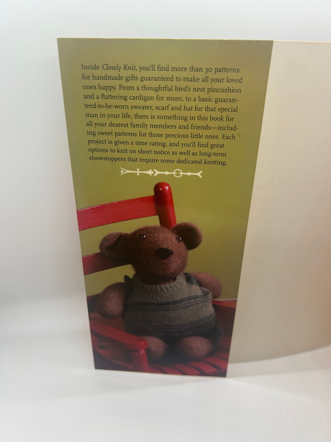 &#39;Closely Knit: Handmade Gifts for the Ones You Love&#39; by Hannah Fettig