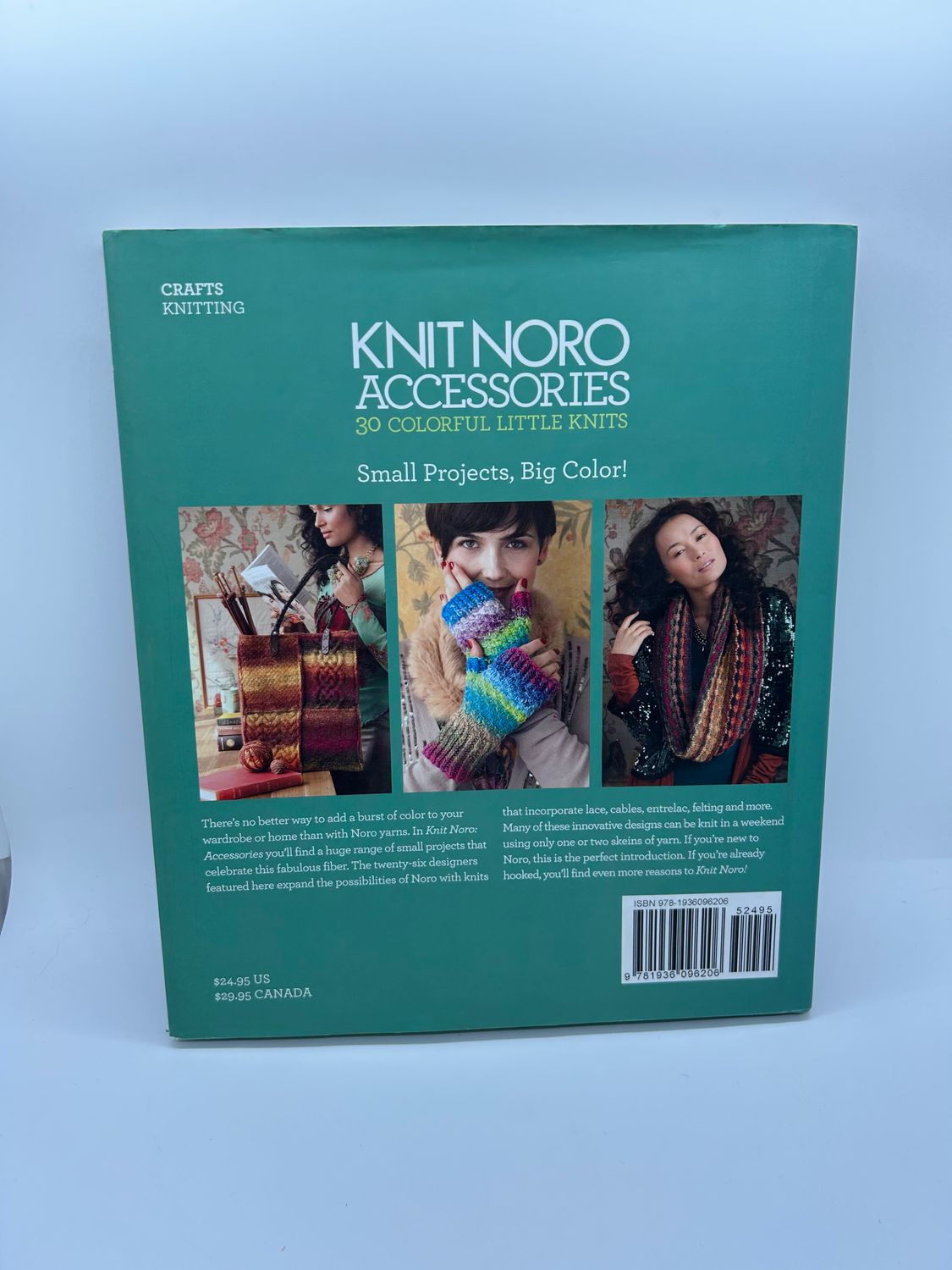 &#39;Knit Noro Accessories: 30 Colorful Little Knits&#39;