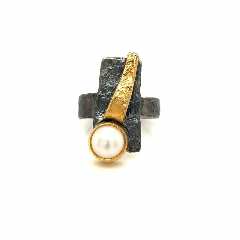 Sterling Silver and Fresh Water Pearl Ring