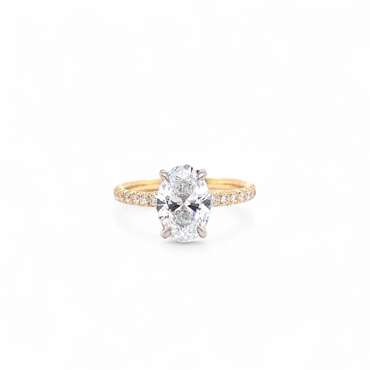 Oval Solitaire