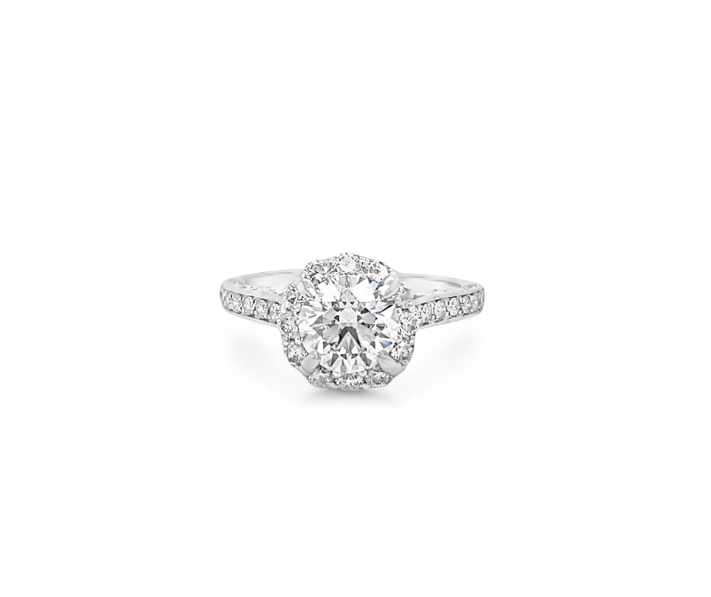 Round Diamond Engagement Ring With Halo