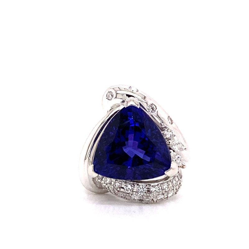 Tanzanite and Diamond Ring