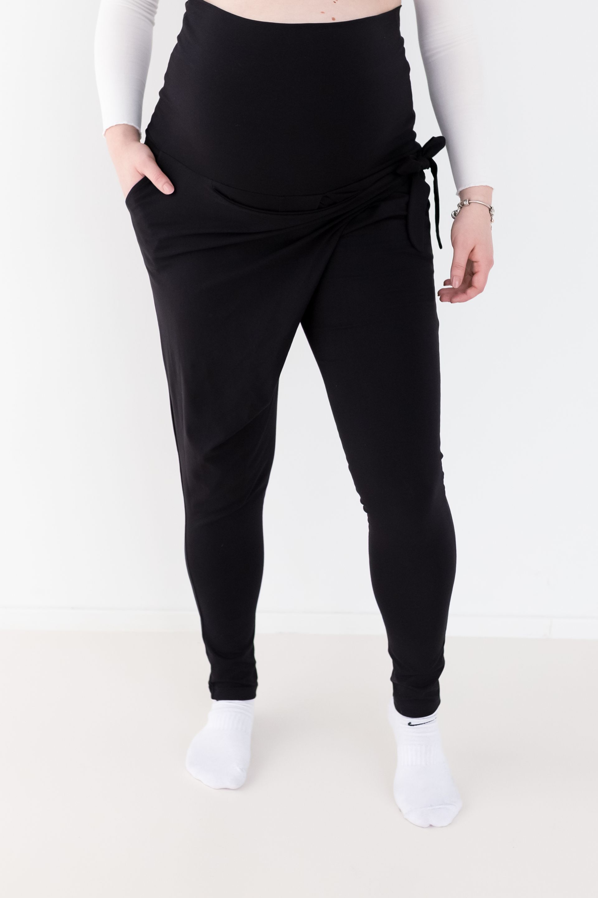 Nosečniške dolge hlače z mašno