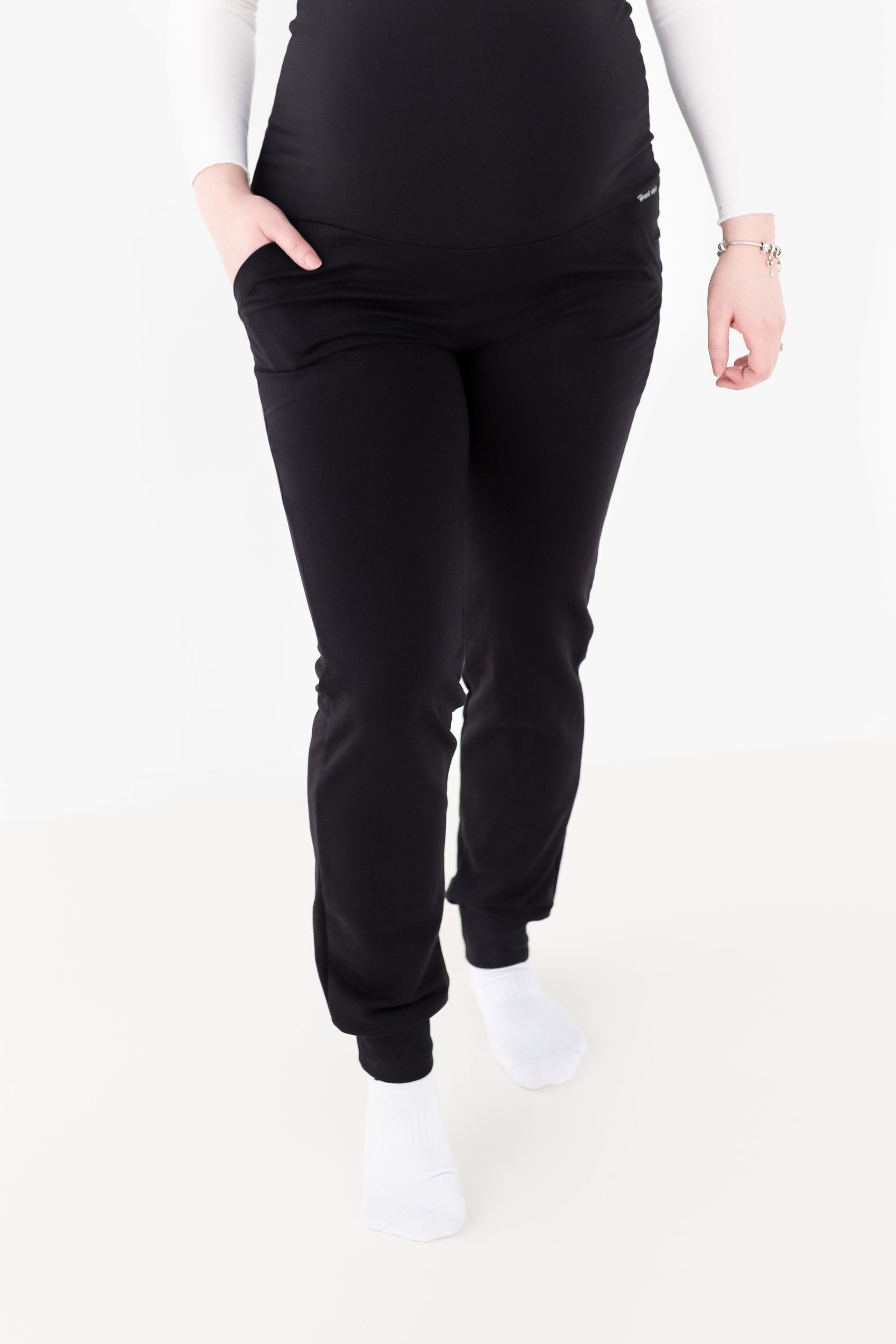 Nosečniške dolge hlače s patenti (kosmatene)